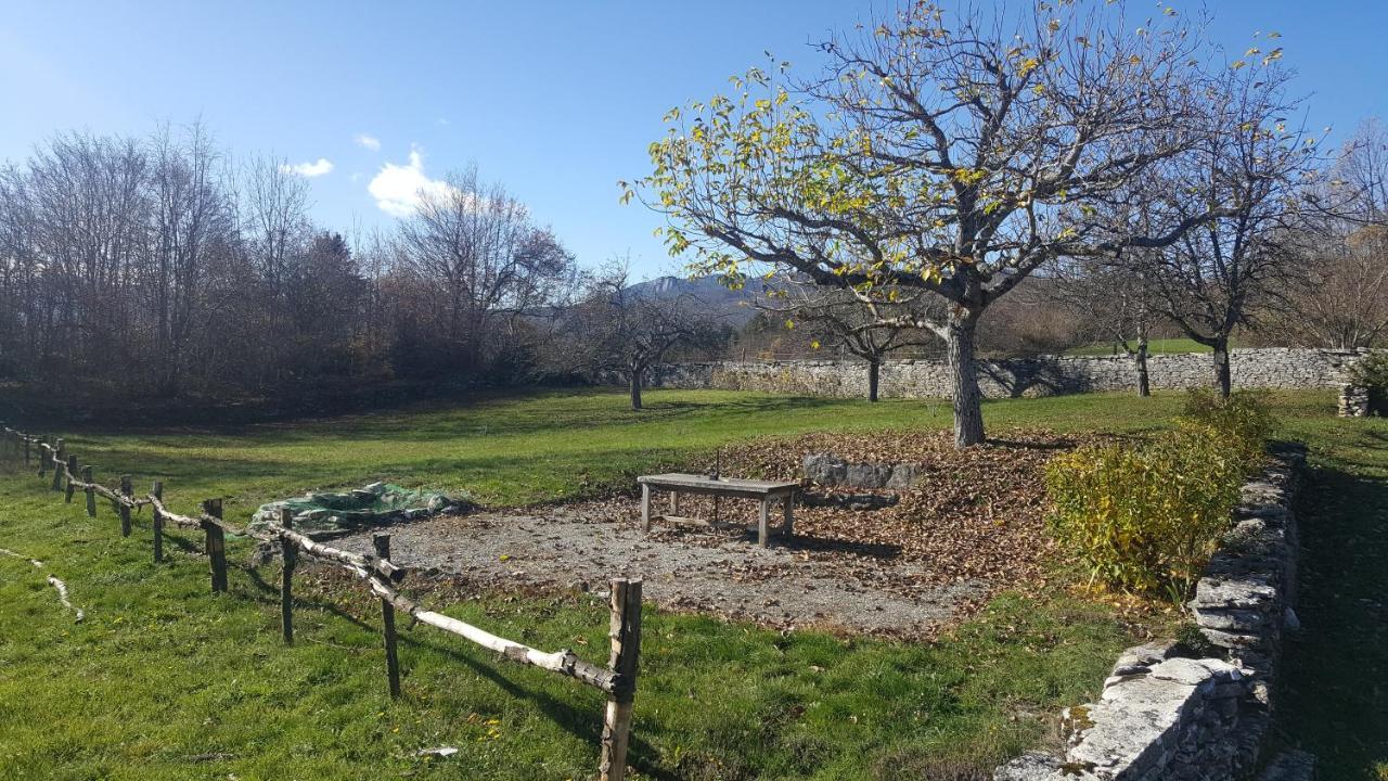 Gite Bard Des Ours Saint-Martin-en-Vercors Eksteriør bilde